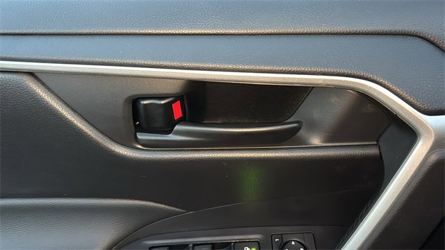 New 2025 Toyota RAV4 LE image 9