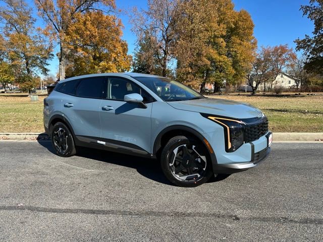 New 2026 Kia Sportage S image 2