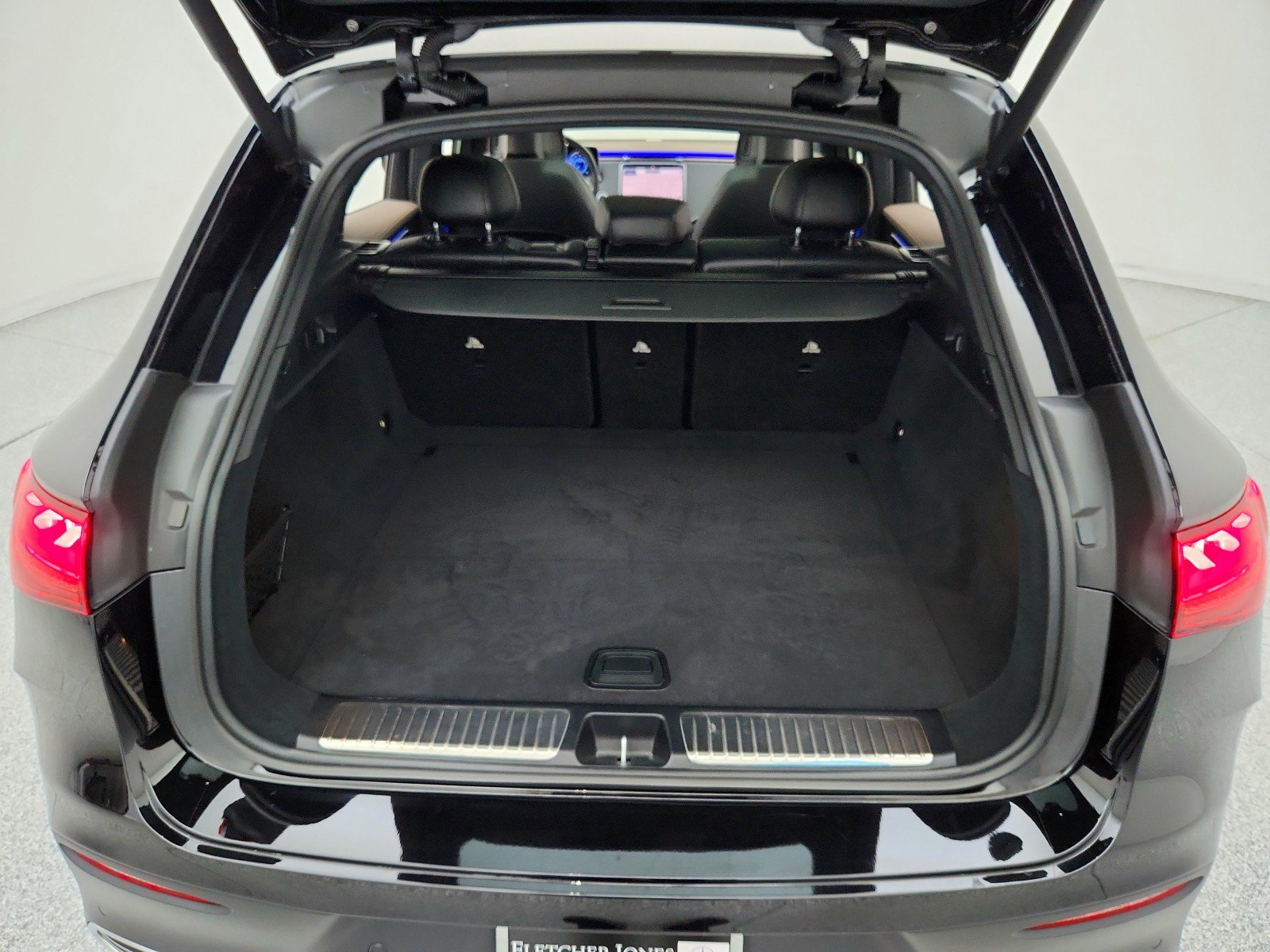 Certified 2023 Mercedes-Benz EQE 350+ 4MATIC SUV image 25