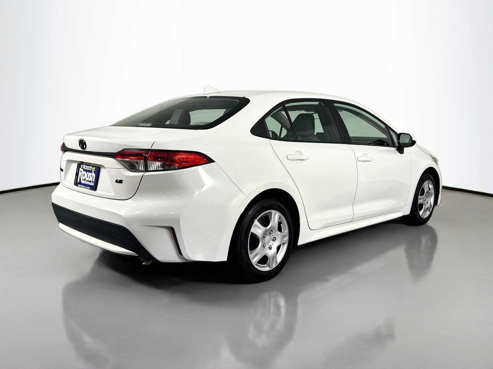 Used 2020 Toyota Corolla LE FWD image 5