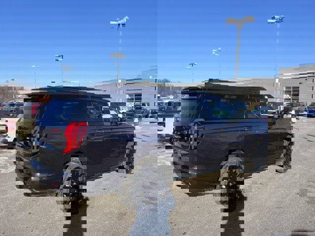 New 2026 Ford Expedition Max Platinum w/ Stealth Performance Package image 11