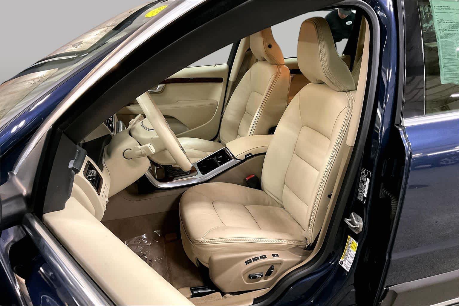 Used 2015 Volvo XC70 3.2 Premier AWD/4WD image 8