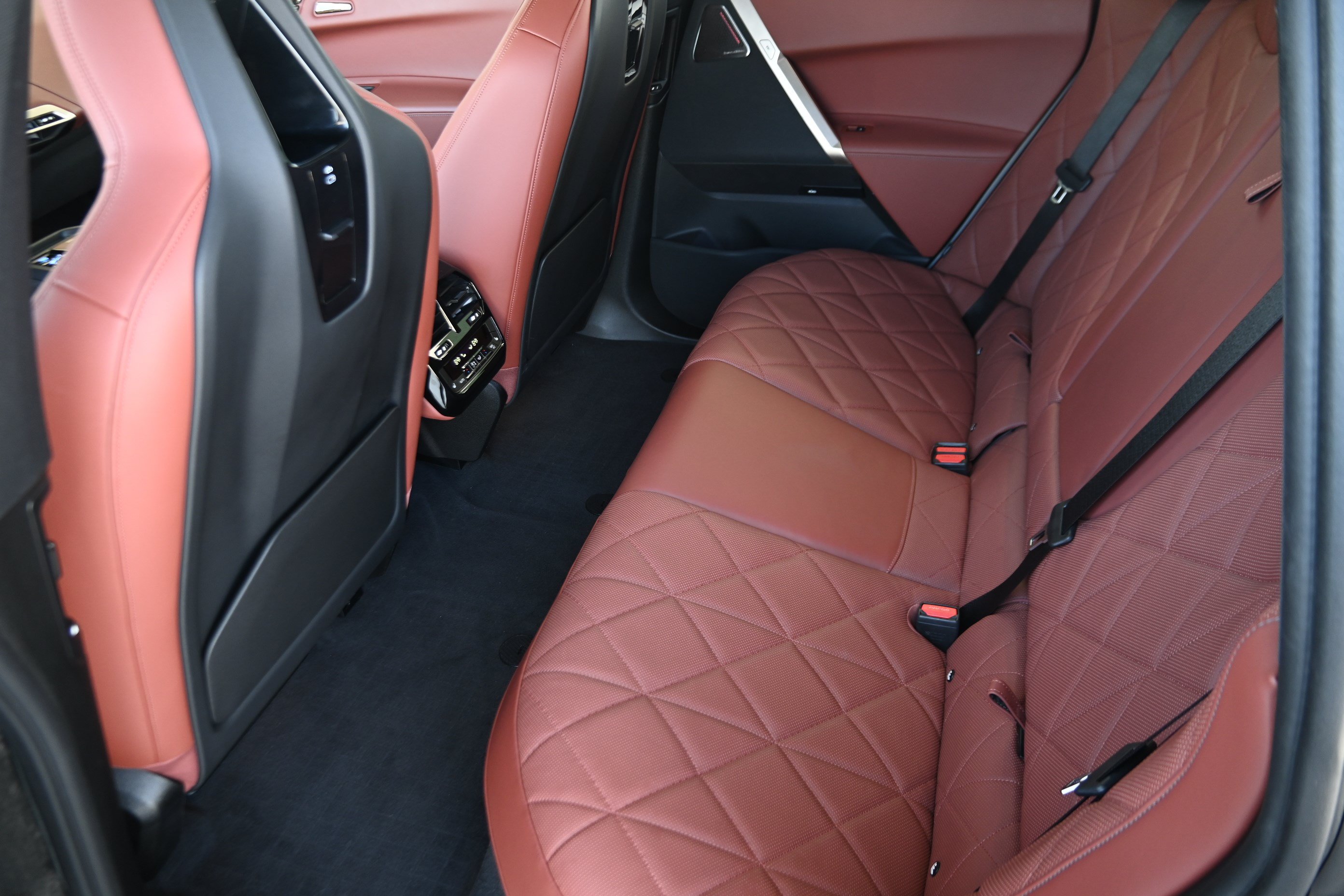 Certified 2024 BMW iX M60 AWD/4WD image 13