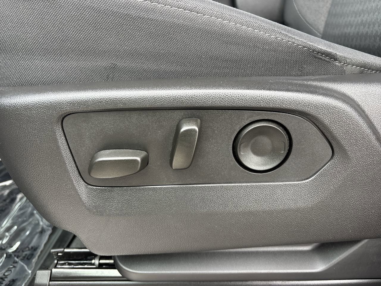 Used 2025 Chevrolet Silverado 3500 LT image 17