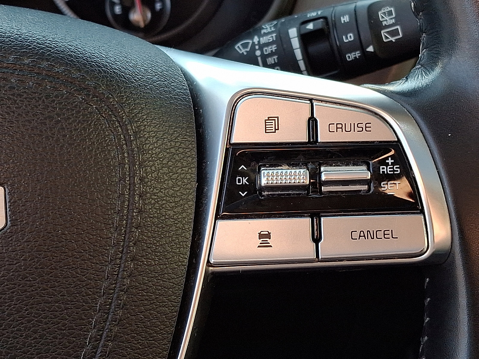 Certified 2022 Kia Telluride S image 23