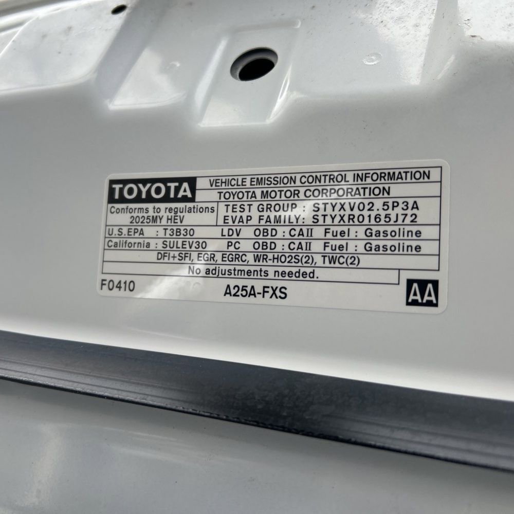 Used 2025 Toyota Camry LE image 35