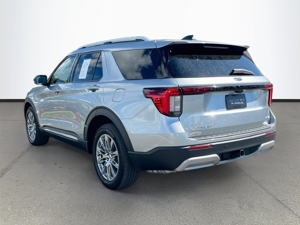 Used 2025 Ford Explorer Platinum AWD/4WD image 5