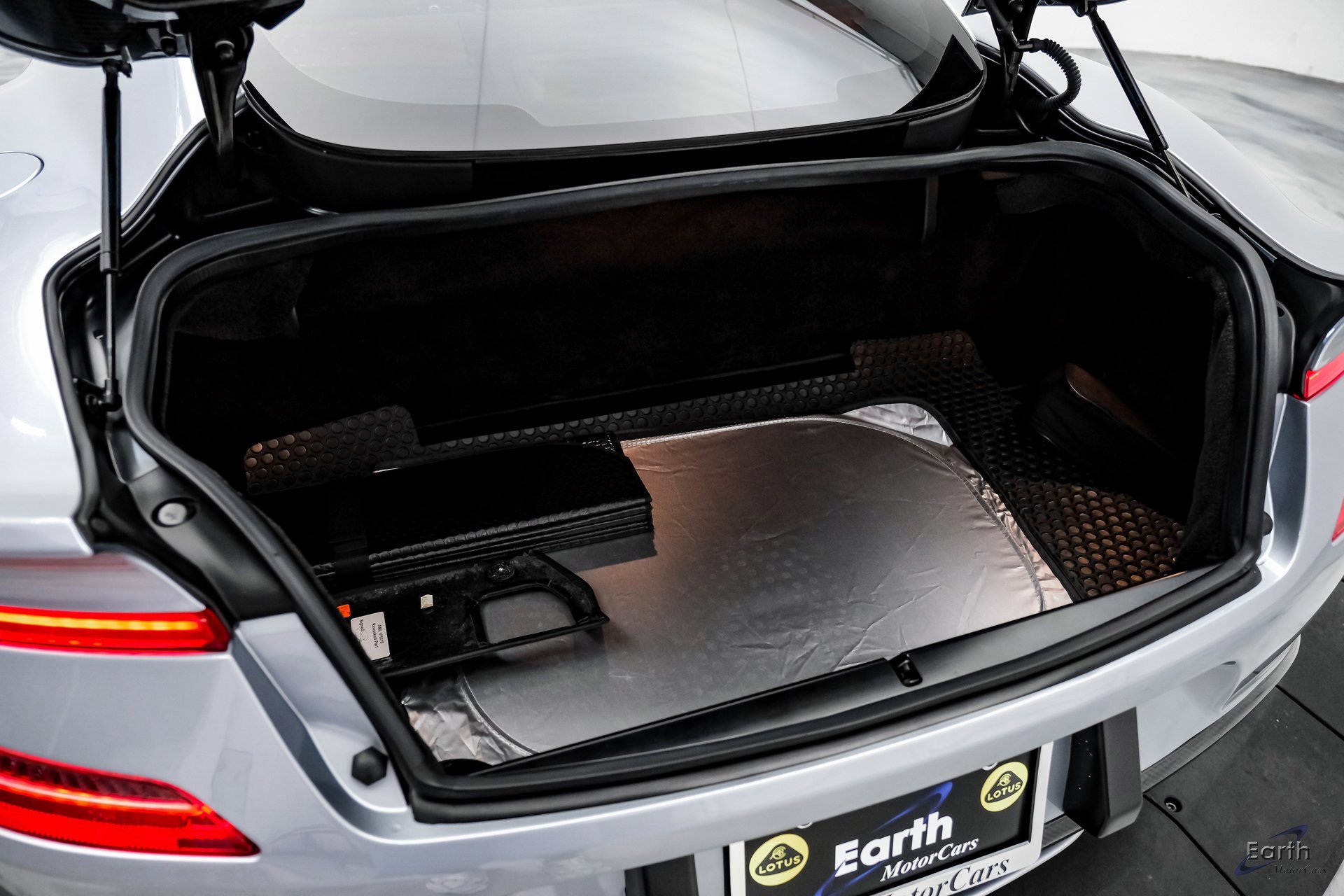 Used 2014 Aston Martin Vanquish Coupe image 62