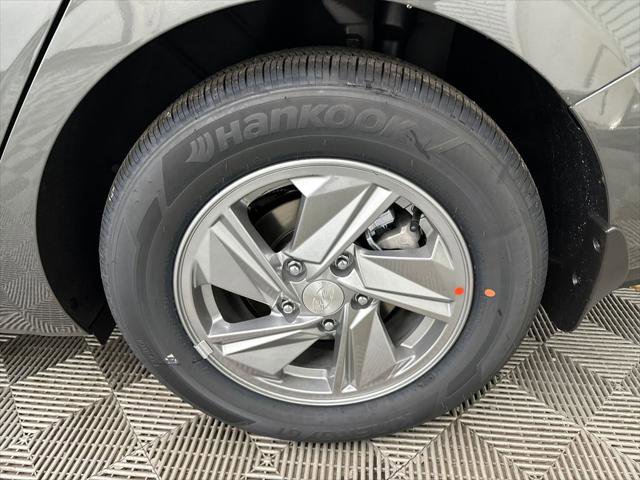 New 2026 Hyundai Elantra SE image 18