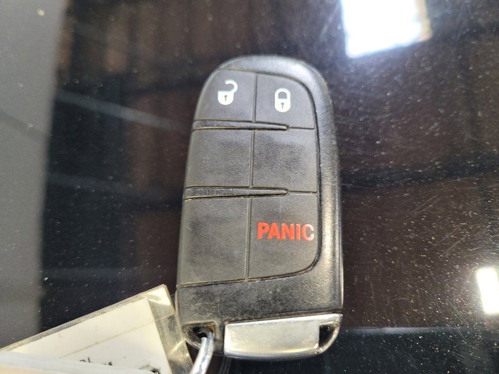 Used 2019 Jeep Grand Cherokee Laredo RWD image 32