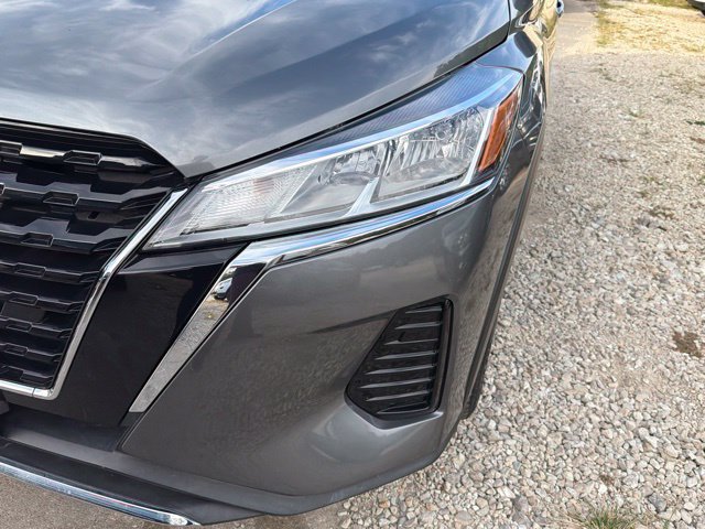 Used 2021 Nissan Kicks SV FWD image 10