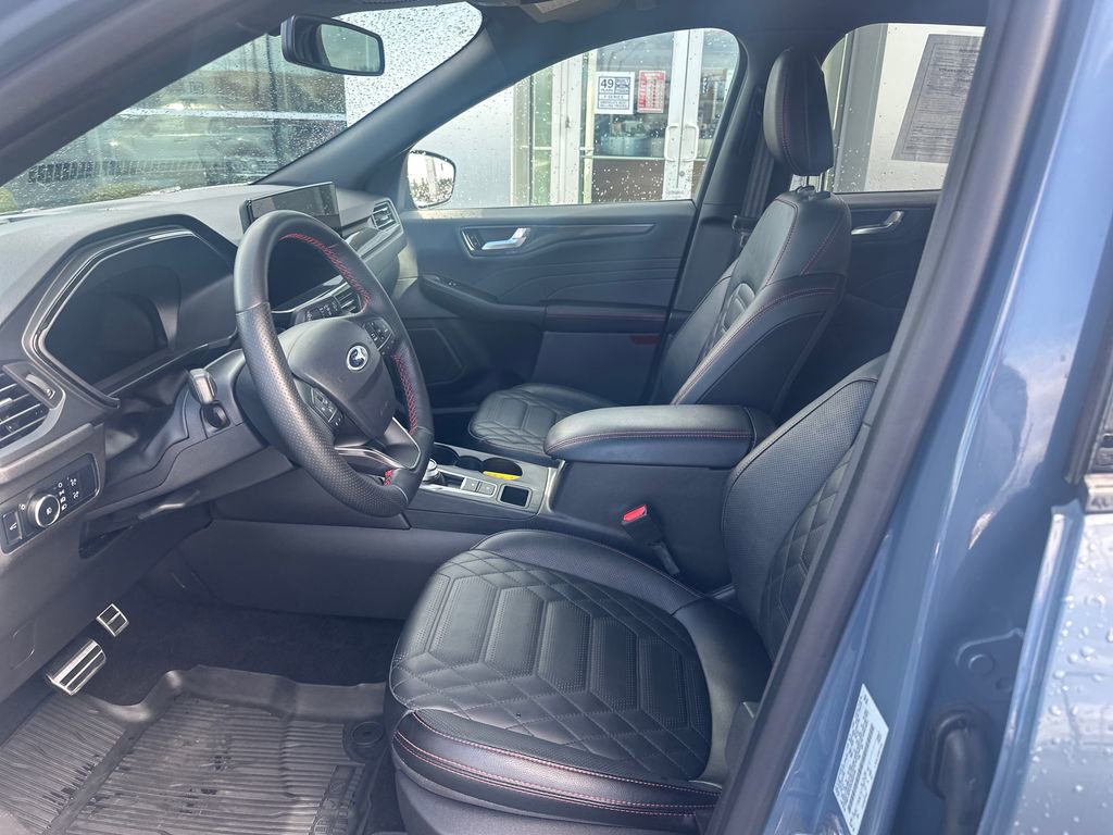 Used 2024 Ford Escape ST-Line Elite w/ Premium Technology Package AWD/4WD image 9
