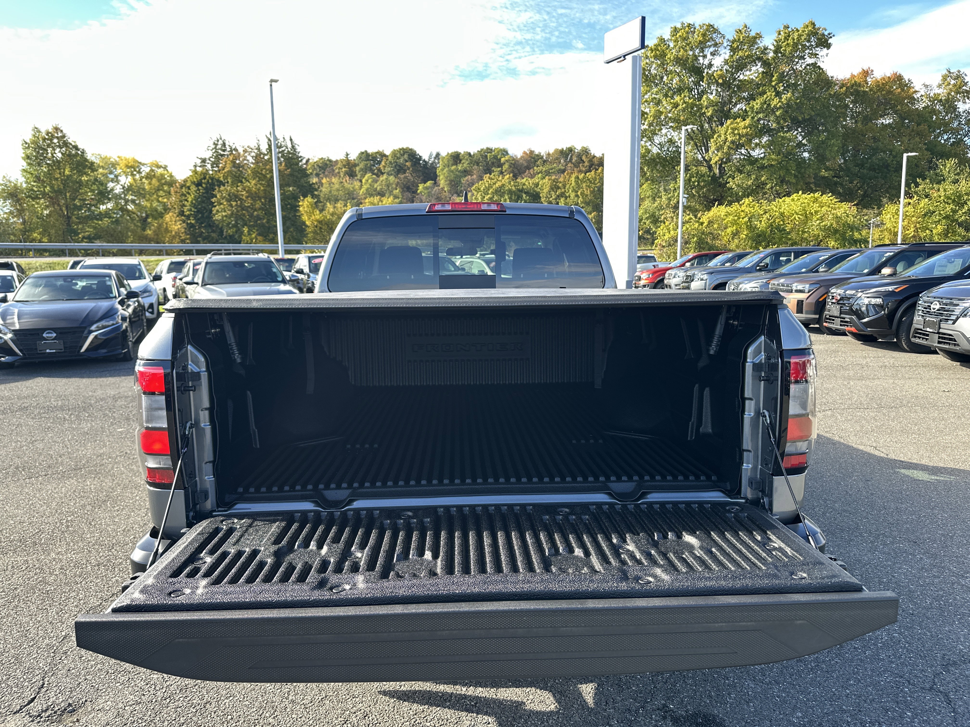 New 2026 Nissan Frontier S image 25