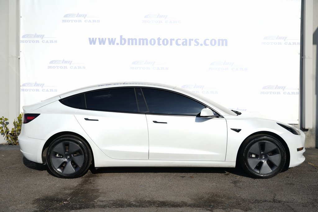 Used 2023 Tesla Model 3 Standard Range image 7