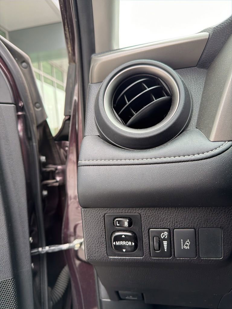 Used 2016 Toyota RAV4 XLE w/ Convenience Package image 24