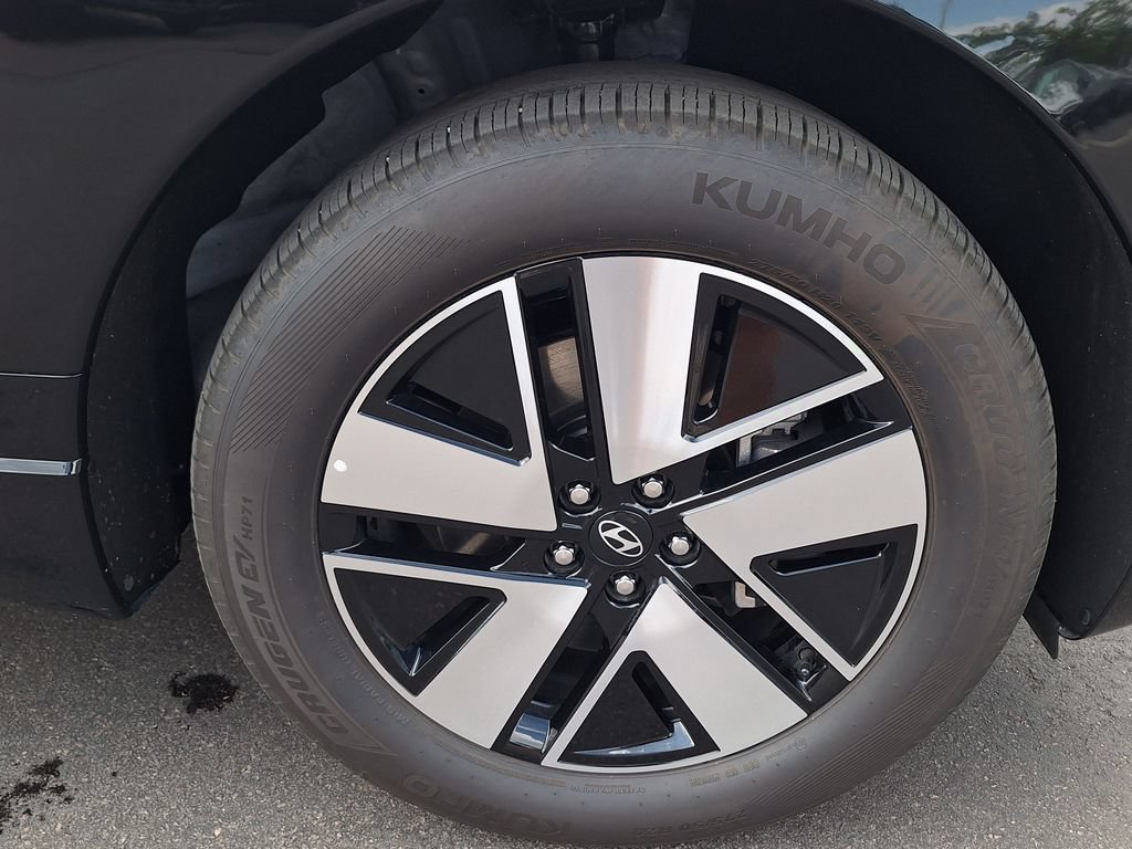 Certified 2026 Hyundai Ioniq 9 SEL AWD/4WD image 34