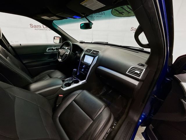 Used 2014 Ford Explorer XLT w/ Equipment Group 202A image 28