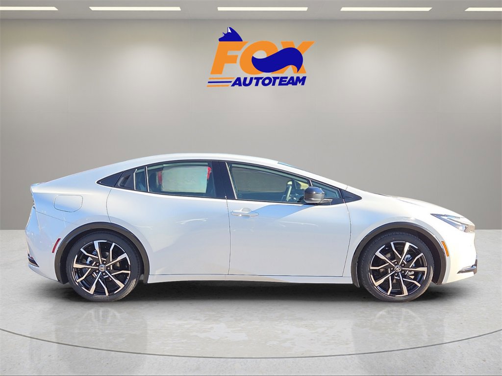 New 2026 Toyota Prius Plug-In Hybrid image 5