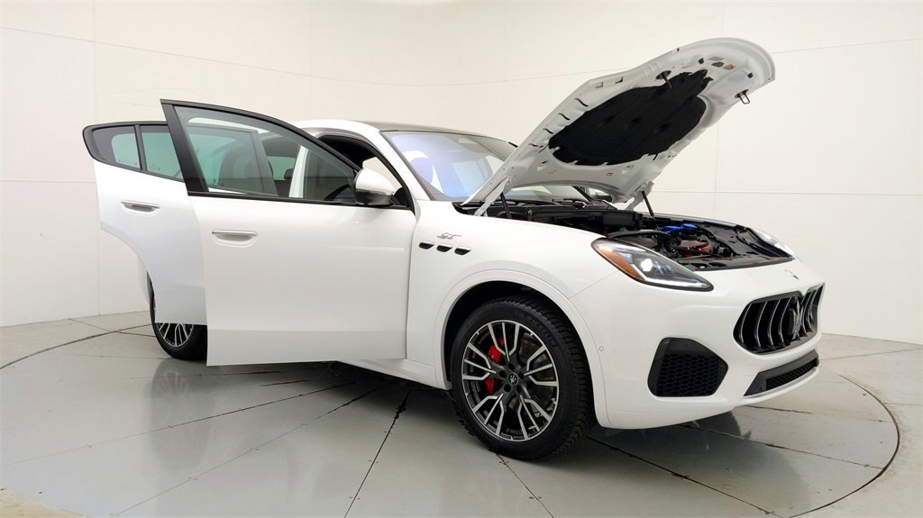 New 2024 Maserati Grecale GT image 16