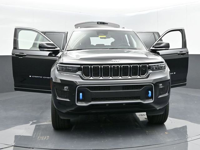 Used 2024 Jeep Grand Cherokee Overland w/ Advanced Protech Group III image 59