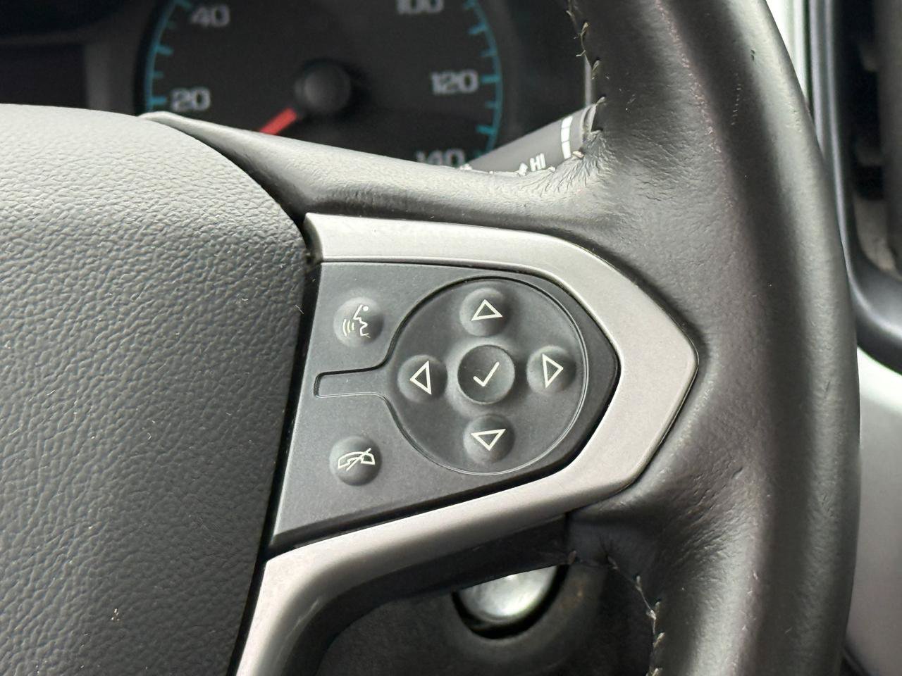 Used 2022 Chevrolet Colorado LT w/ Fleet Safety Package AWD/4WD image 19