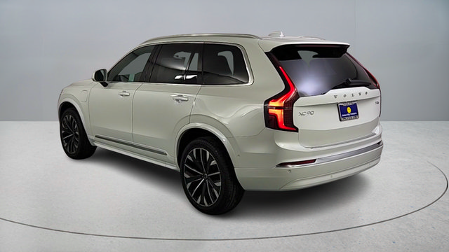 New 2026 Volvo XC90 T8 Plus w/ Protection Package Premier AWD/4WD image 5