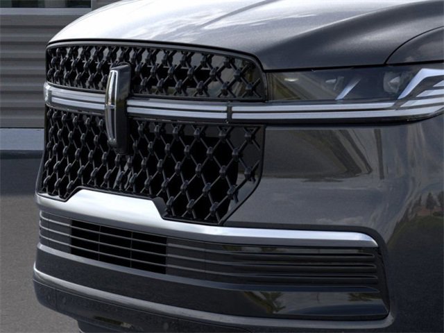 New 2025 Lincoln Navigator Reserve w/ Jet Appearance Package image 17