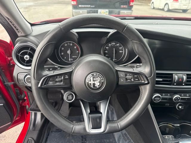 Used 2021 Alfa Romeo Giulia Sprint w/ Cold Weather Package image 15