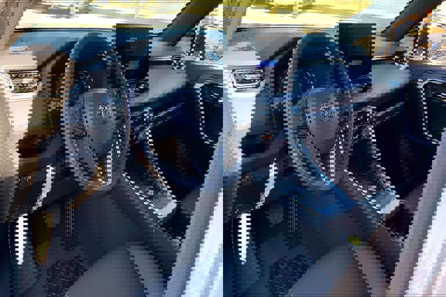 Used 2025 Toyota RAV4 XSE image 17