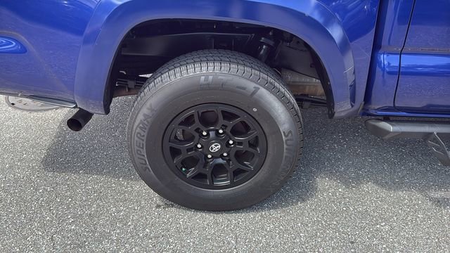 Certified 2022 Toyota Tacoma SR5 w/ Technology Package image 11