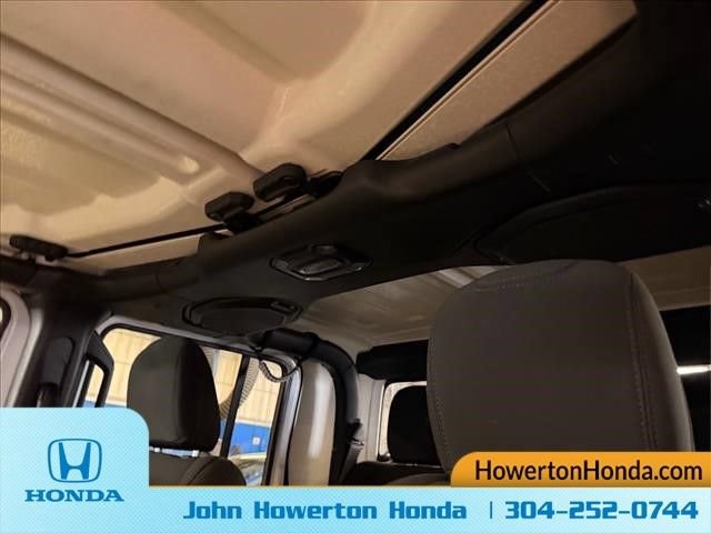 Used 2022 Jeep Gladiator Sport AWD/4WD image 8