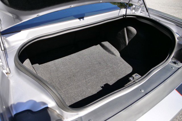 Used 2014 Dodge Challenger R/T w/ Blacktop Package image 27