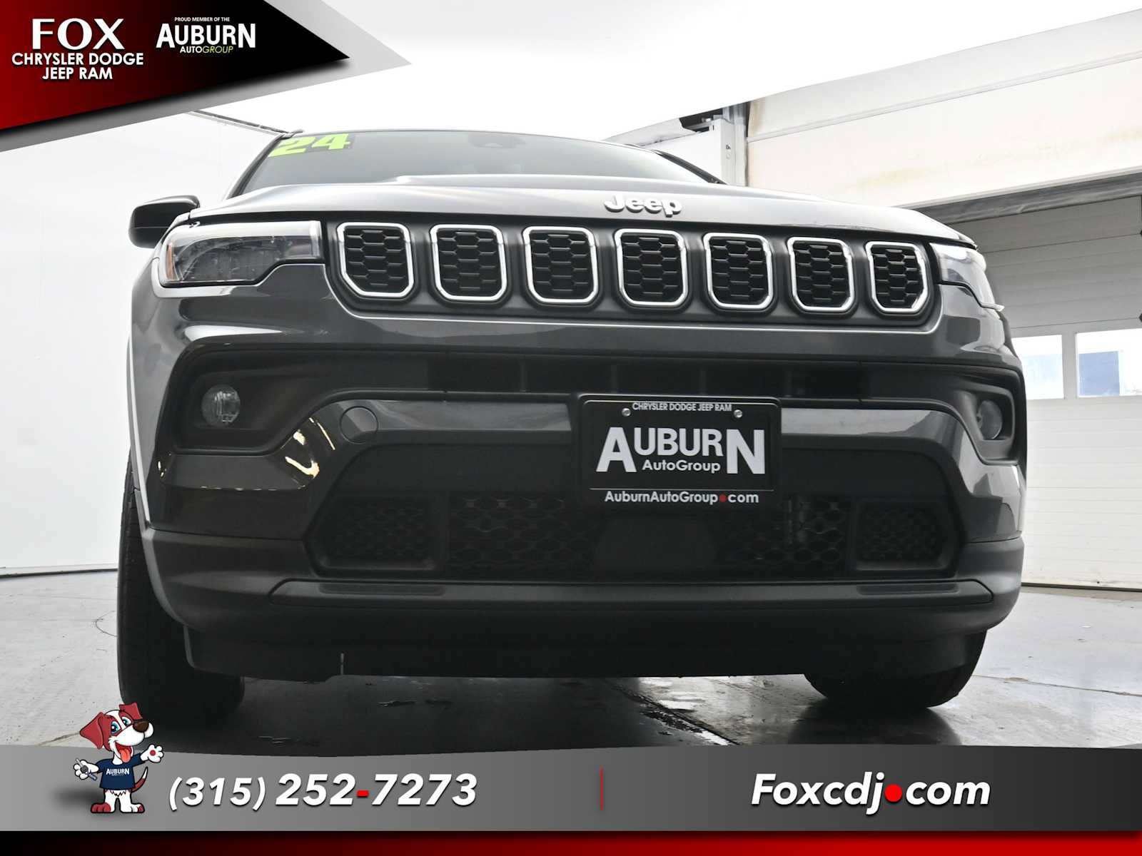 Used 2024 Jeep Compass Latitude w/ Convenience Group AWD/4WD image 20