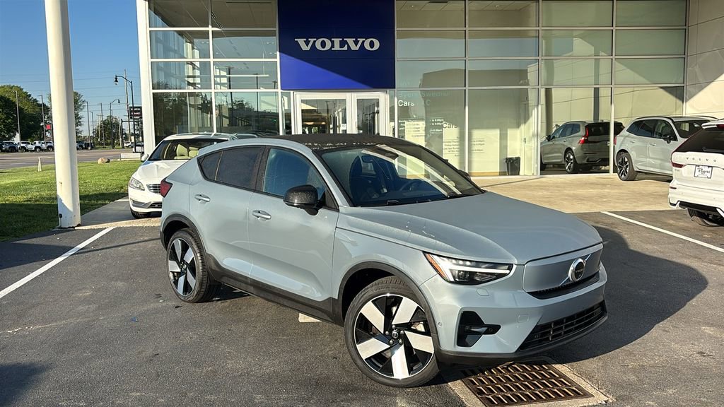 Certified 2023 Volvo C40 P8 Recharge Ultimate AWD/4WD image 2