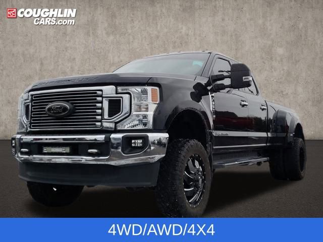 Used 2022 Ford F350 XLT w/ XLT Premium Package image 4