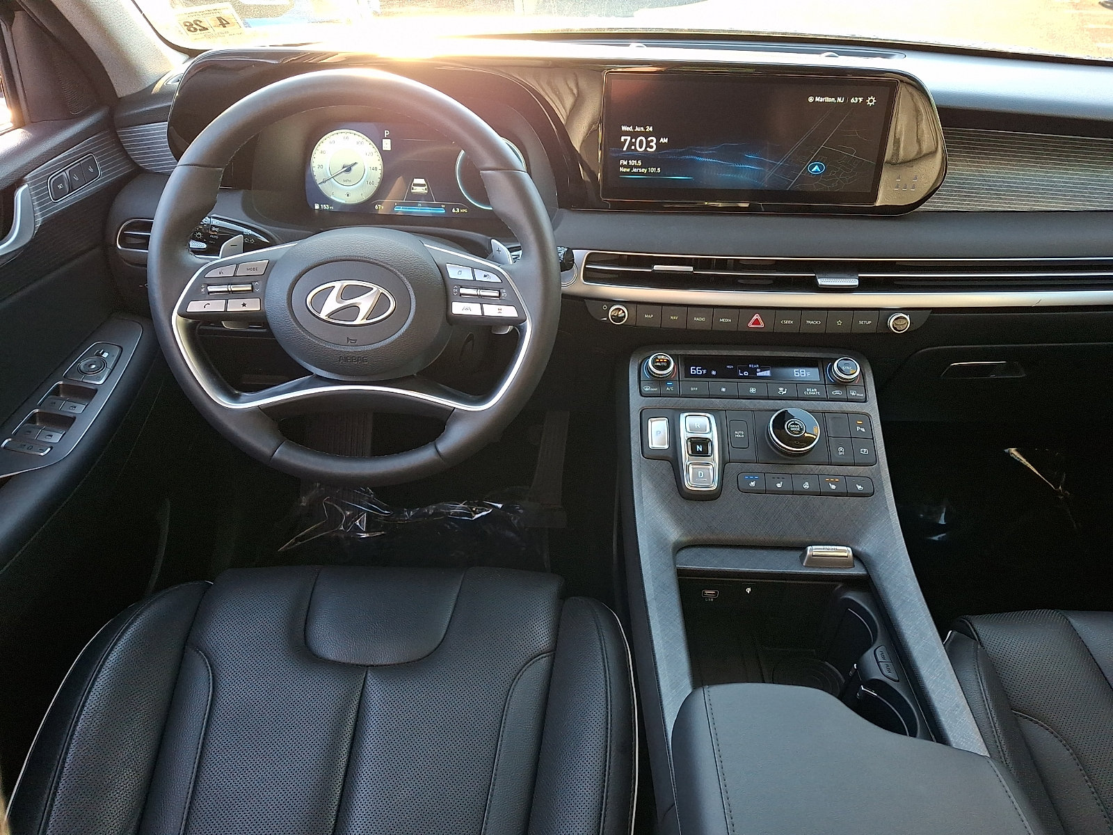 Used 2023 Hyundai Palisade Limited FWD image 12