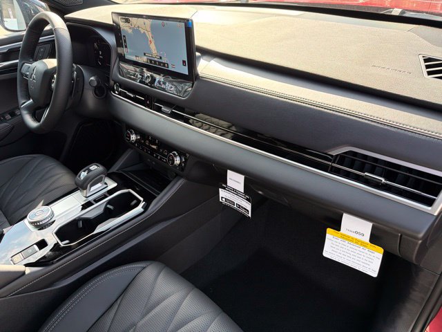 New 2026 Mitsubishi Outlander SEL Black Edition FWD image 11