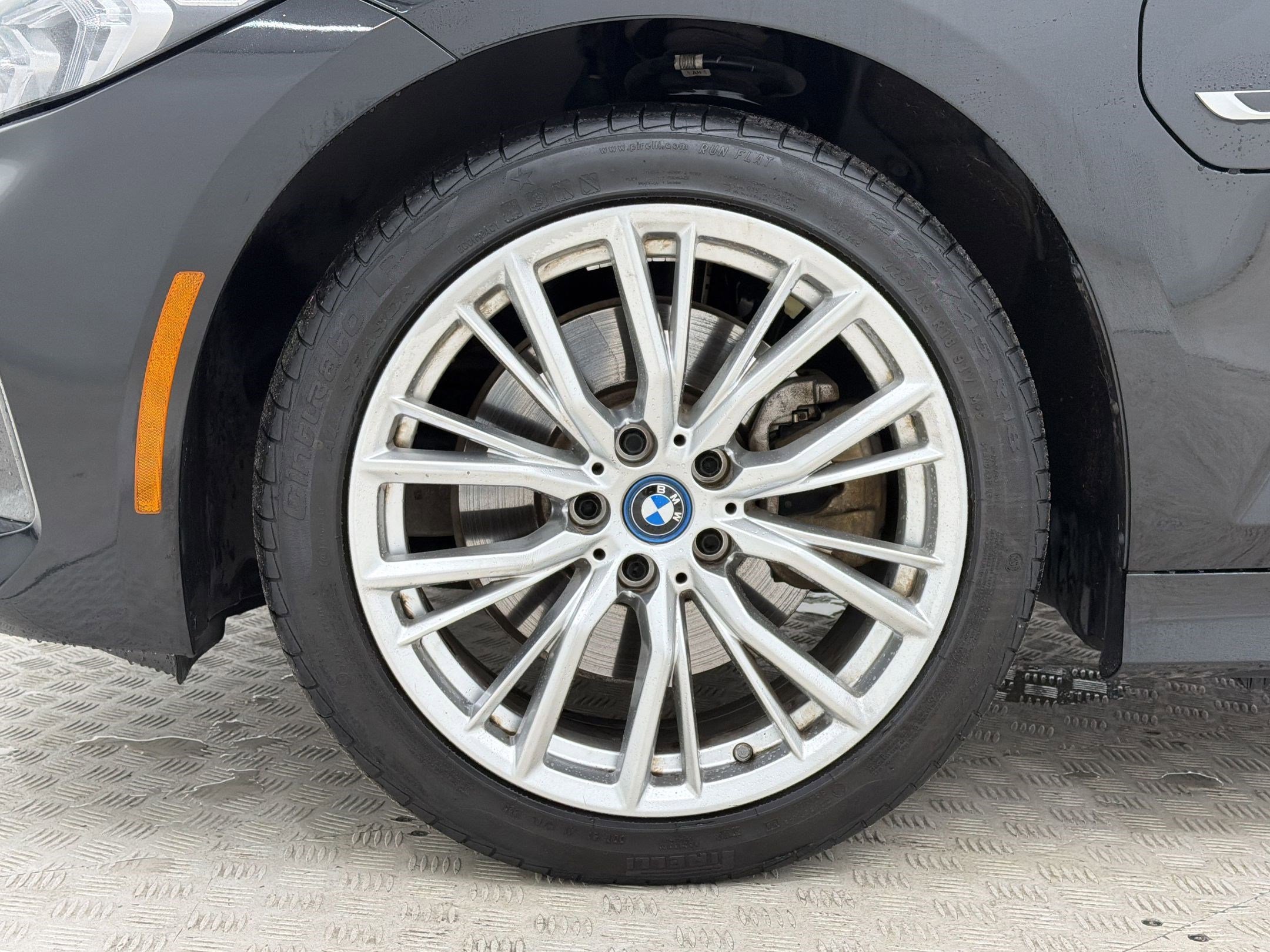 Used 2023 BMW 330e w/ Convenience Package RWD image 12