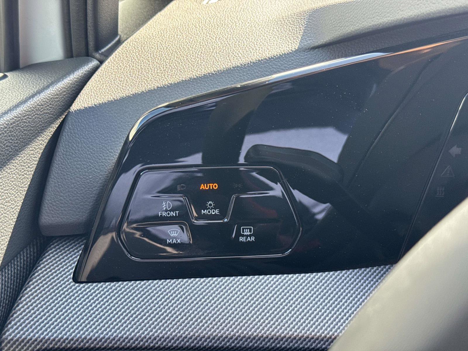 New 2025 Volkswagen GTI SE image 13