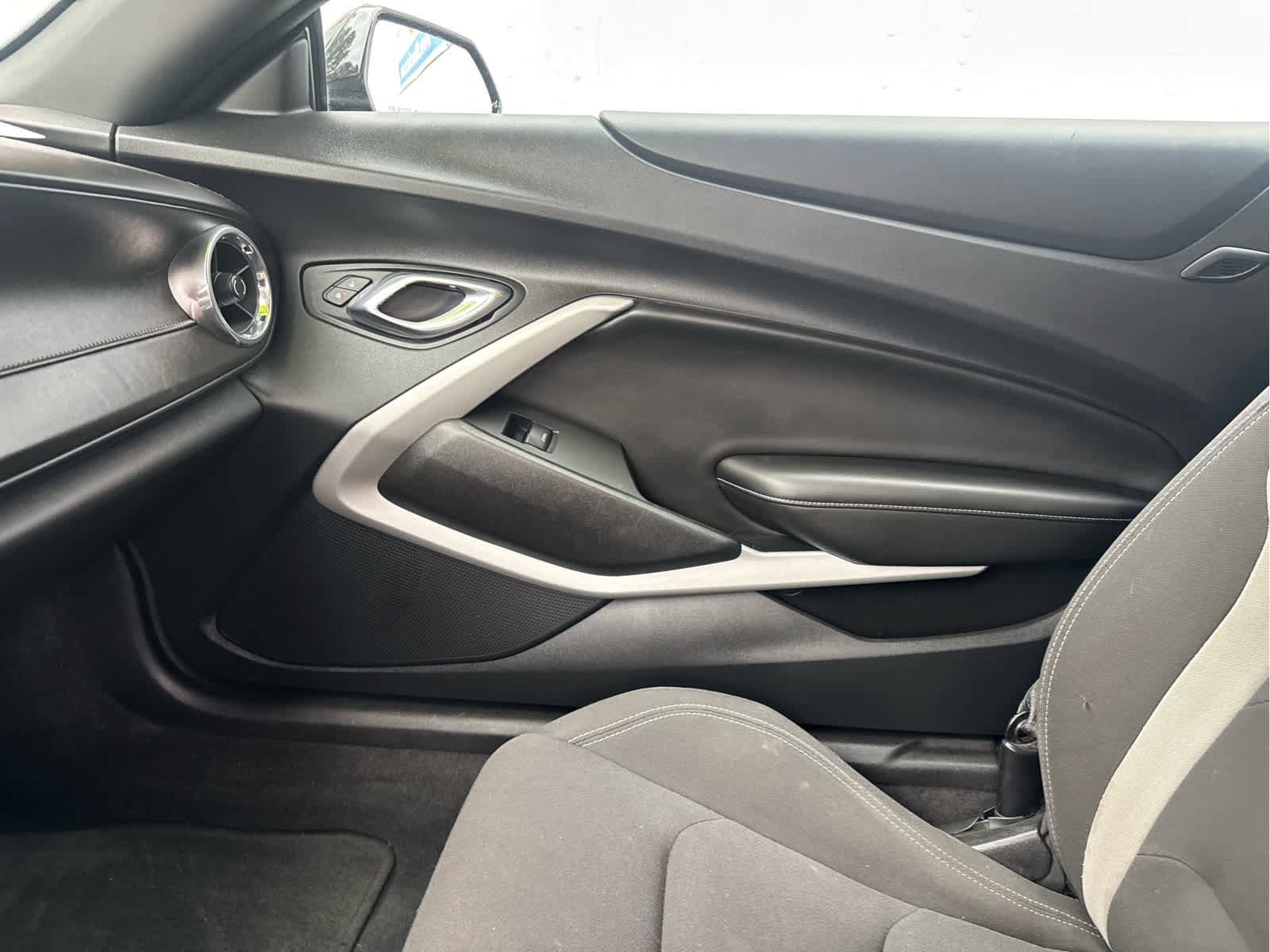 Used 2018 Chevrolet Camaro LS image 27