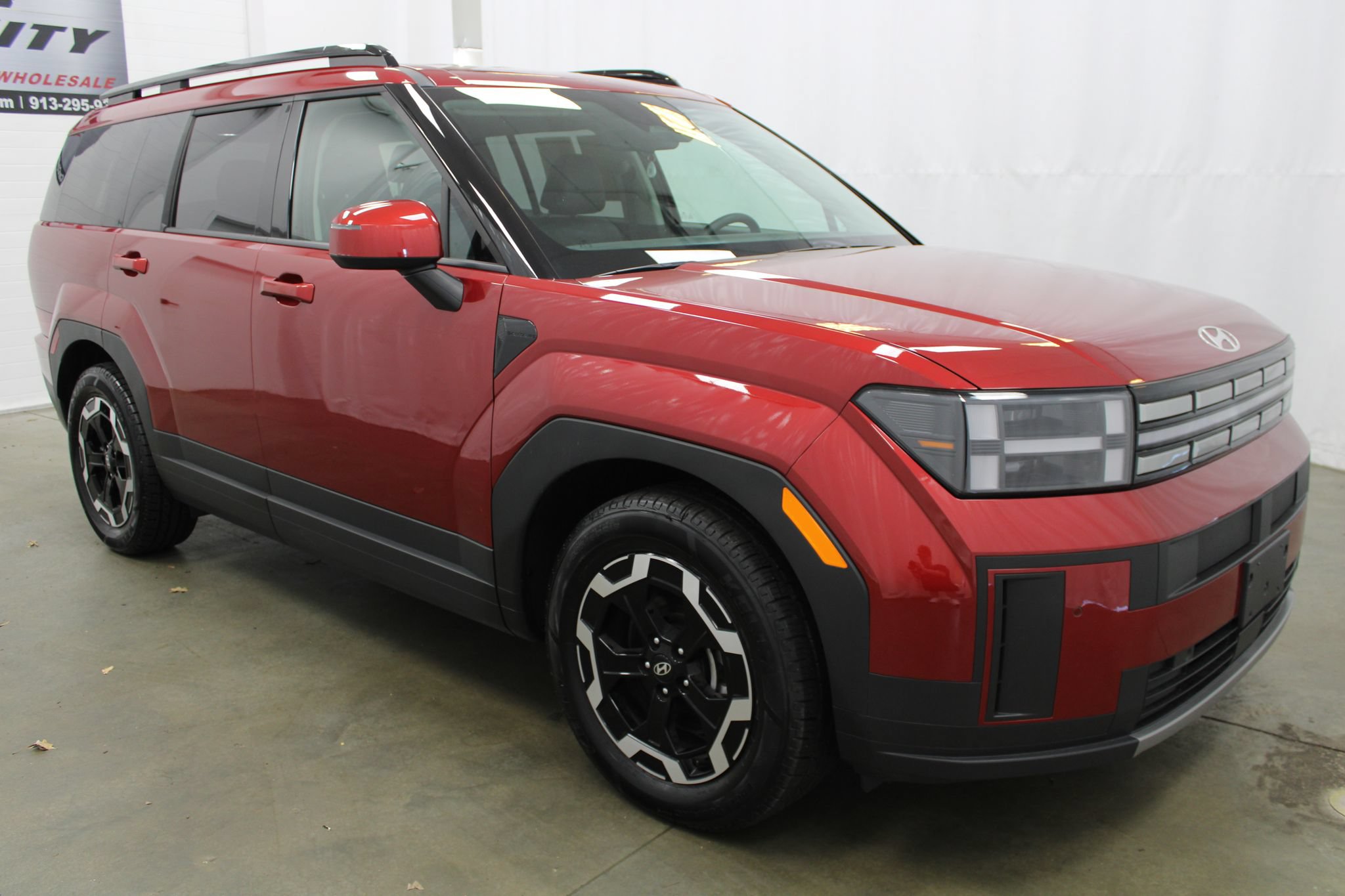 Used 2025 Hyundai Santa Fe SEL AWD/4WD image 4