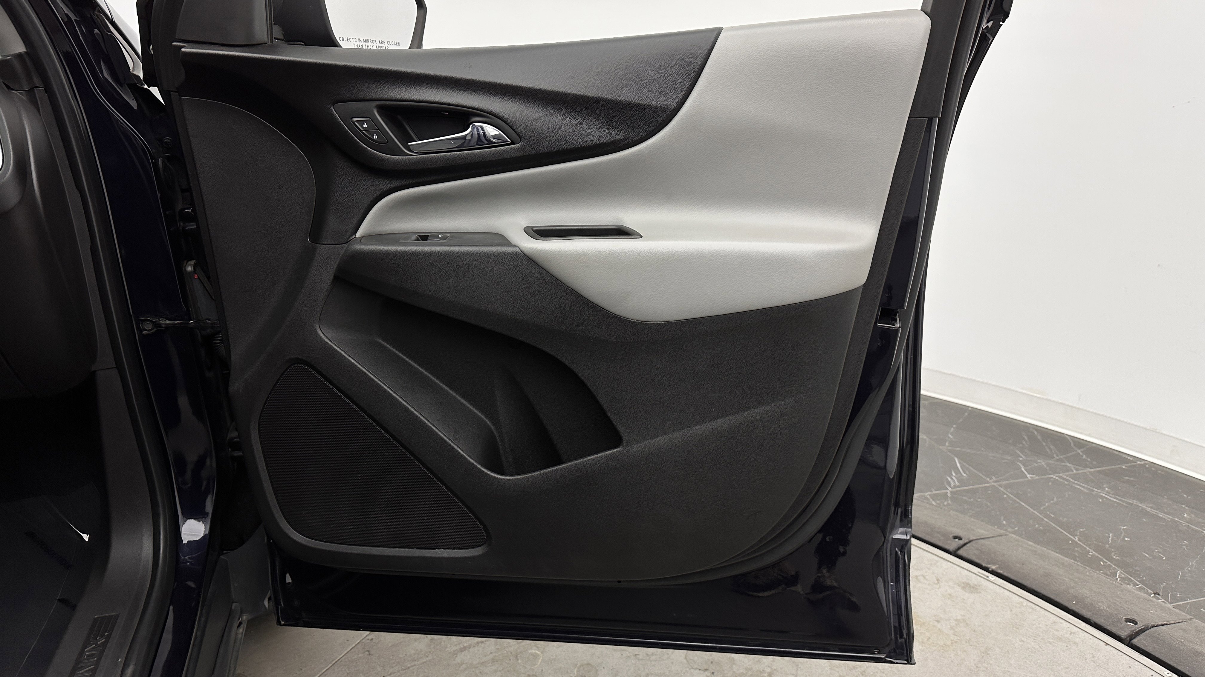 Used 2021 Chevrolet Equinox LS w/ LPO, Blackout Package image 30