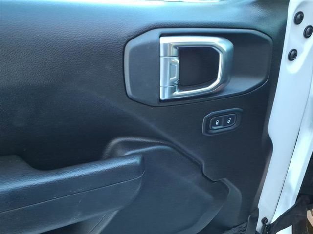 Used 2025 Jeep Gladiator Sport image 7