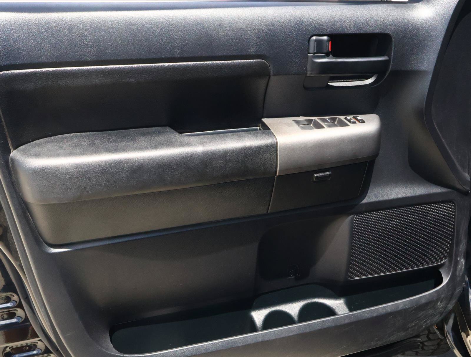 Used 2010 Toyota Tundra 4x4 Double Cab image 13