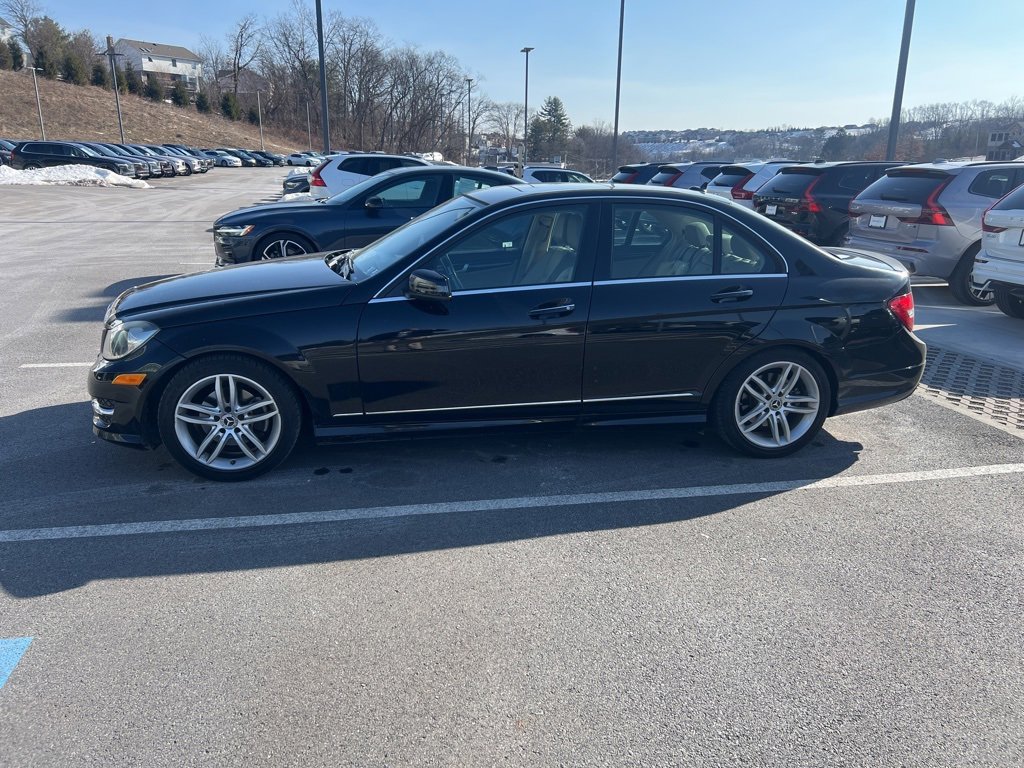 Used 2013 Mercedes-Benz C 250 Sedan image 5