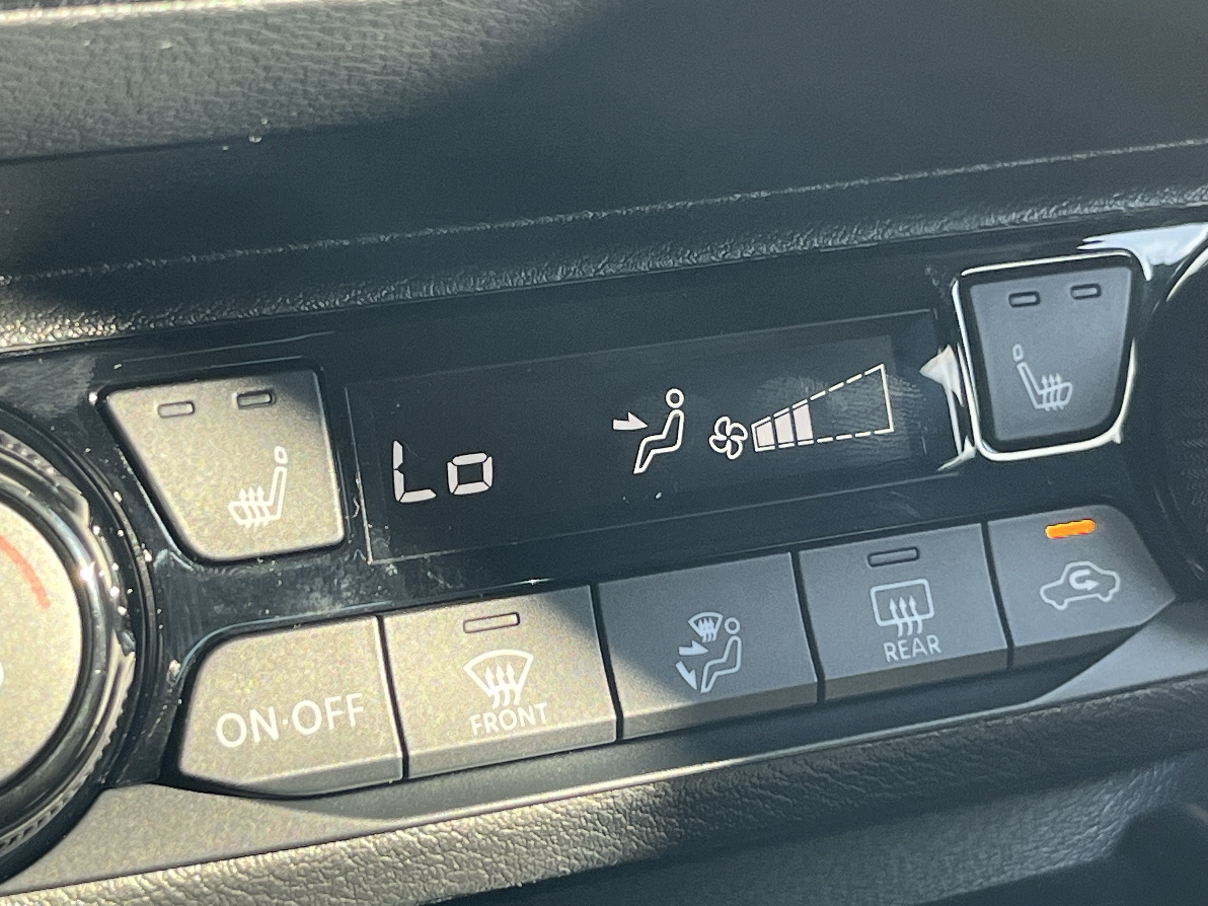 New 2027 Nissan Kicks SV w/ Rock Creek Edition AWD/4WD image 30