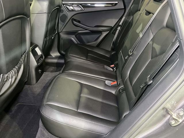 Used 2015 Porsche Macan S AWD/4WD image 19