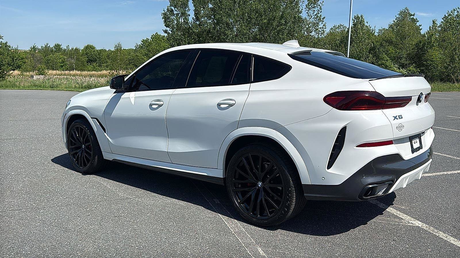 Used 2022 BMW X6 xDrive40i w/ Executive Package AWD/4WD image 9