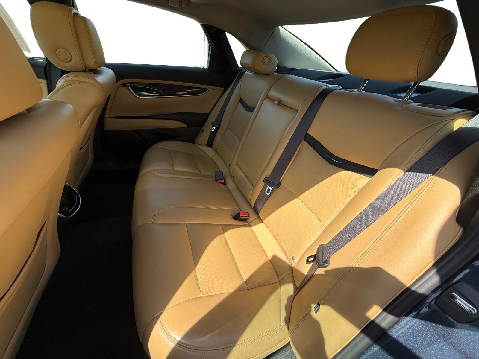 Used 2013 Cadillac XTS Luxury w/ Driver Awareness Package image 16