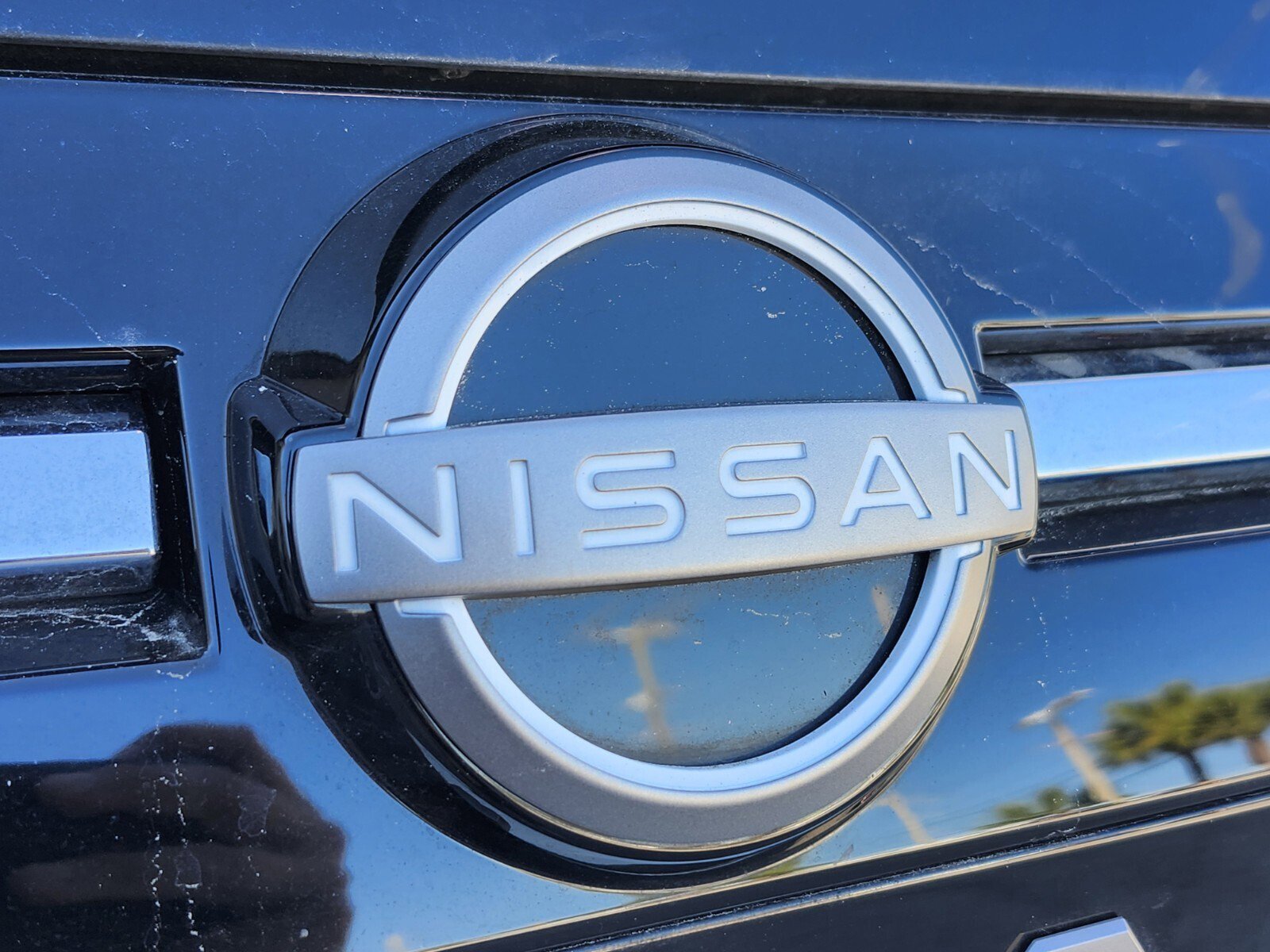 Used 2025 Nissan Armada SL w/ Captain's Chari Seat Package image 20